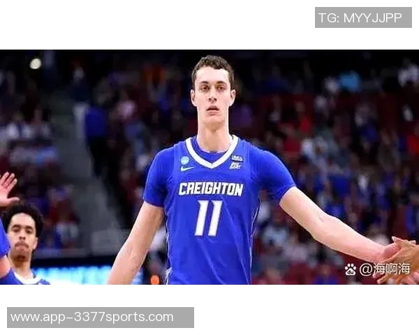 新秀卡尔克布伦纳半场表现抢眼2中2斩获8分3篮板1抢断1盖帽 新秀卡尔克布伦纳半场表现抢眼2中2斩获8分3篮板1抢断1盖帽