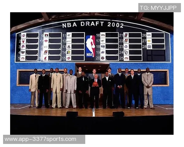 2007年选秀盛况回顾四位球星至今仍在NBA赛场上拼搏 2007年选秀盛况回顾四位球星至今仍在NBA赛场上拼搏