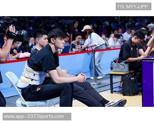 曾凡博半场替补表现抢眼3分6秒内完成1次抢断与2次犯规