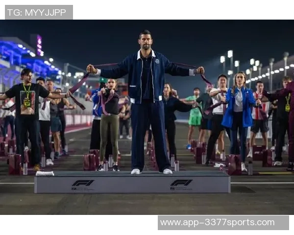 贝克汉姆出席F1卡塔尔大奖赛与德约科维奇内维尔同框合影引热议 贝克汉姆出席F1卡塔尔大奖赛与德约科维奇内维尔同框合影引热议