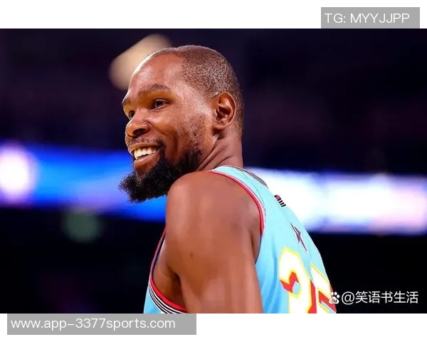 杜兰特半场表现稳定得分10分三分球未能命中展现全能能力